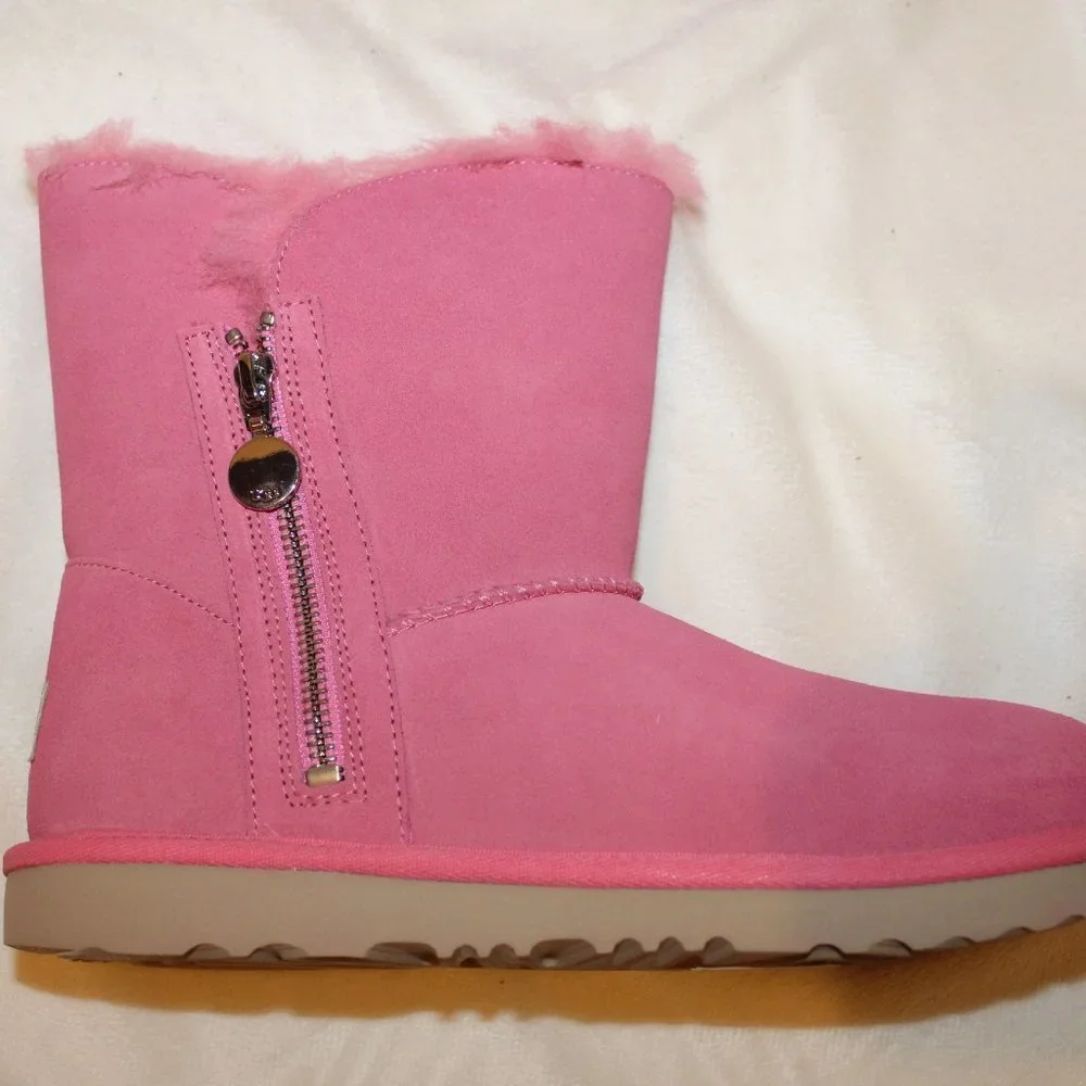 NIB UGG YOUTH 4 5 6 WOMEN'S 6 7 8 WATER RESISTANT‎ BAILEY ZIP SHORT SUEDE BOOTS